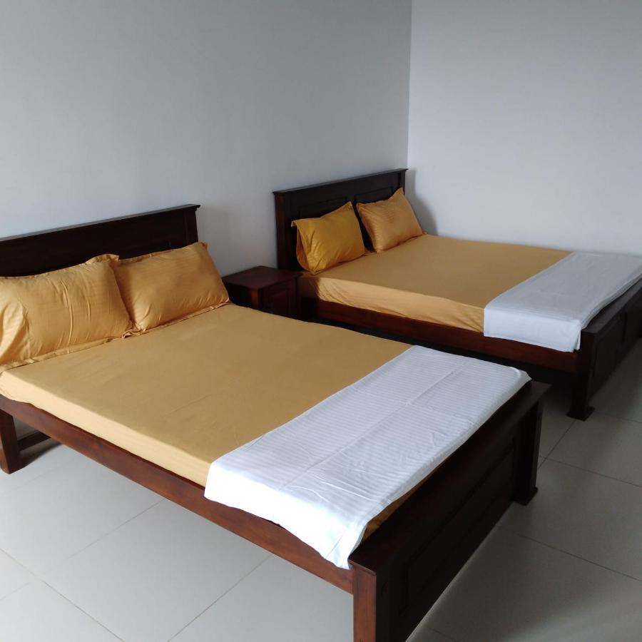 Catamaran6 Guest Inn Trincomalee Kültér fotó